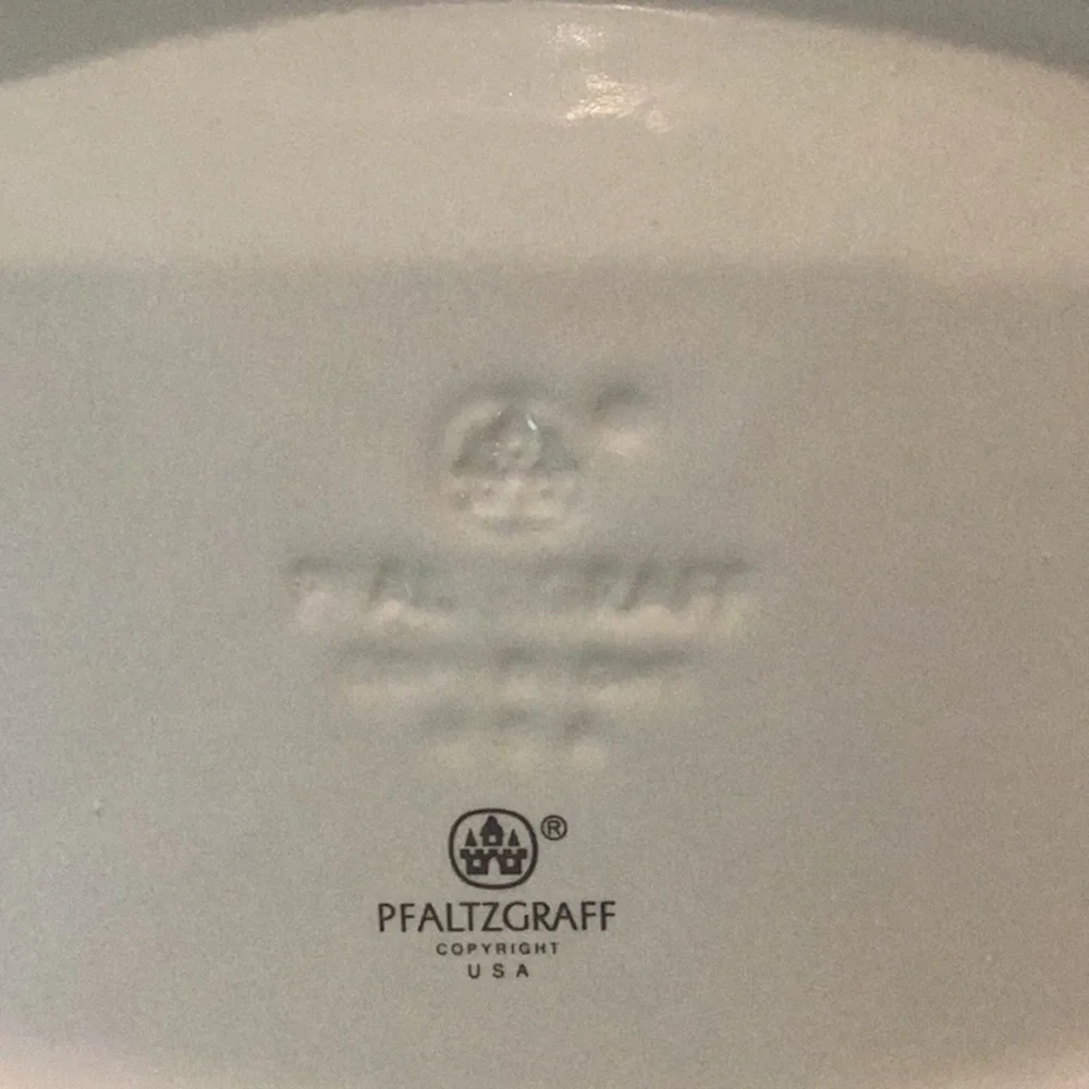 Pfaltzgraff Christmas Heritage Oval Serving Bowl